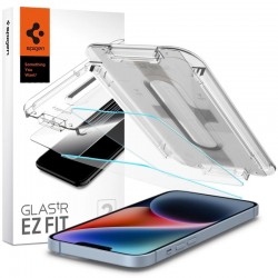 2x tvrzené sklo 9H Spigen Glas.tR EZ FIT pro iPhone 13 / 13 Pro / 14 / 16e